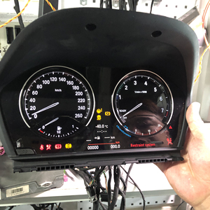 宝马2系半液晶仪表