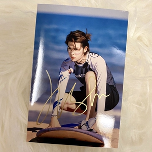 黄明昊亲笔签名照片时尚周边包邮	justin签名