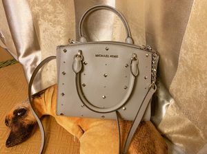 美国michael kors mk女包铆钉星星笑脸包小号el