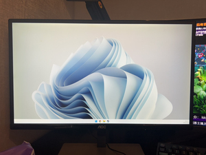 aoc无边框 230lm00029显示器      成色好