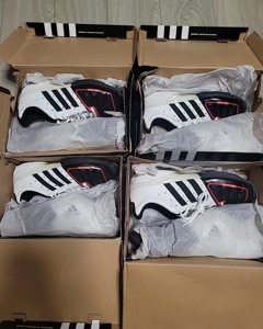 阿迪达斯熊猫击剑鞋