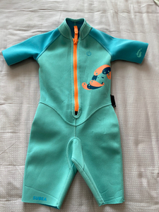 迪卡侬儿童泳衣宝宝泳装男女童连体儿童泳衣潜水服保暖隔热ovs