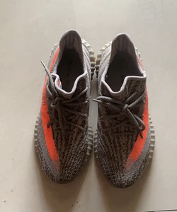 yeezy350灰橙色