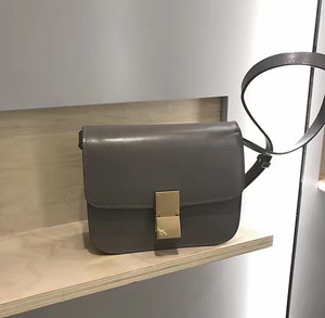 celine豆腐包灰色