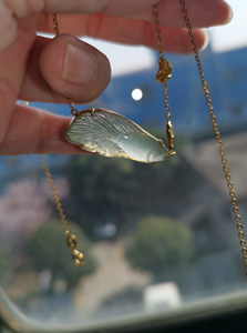 全新翡翠a冰晴小鱼镶嵌18k金锁骨链 鱼尺寸卡3.1*1.