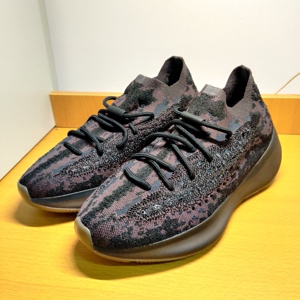 阿迪达斯yeezy380 黑武士满天星