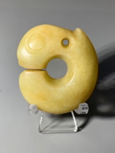 红山文化玉器,老河磨玉猪龙.河磨老黄玉,包浆好皮壳好,品相一