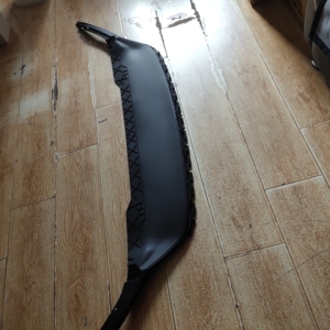 迈腾前杠导流板