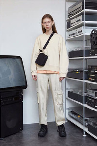 韩国代购 设计师品牌 LOCLE 19春 侧兜休闲裤感兴趣的