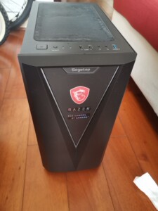 000人付款淘宝鑫谷灵致v机箱,亚克力板伊拉克成色,其他完好t