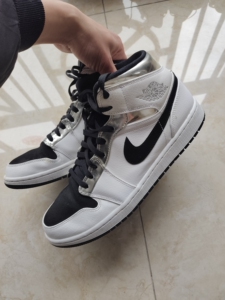 aj1黑白银 小伦纳德