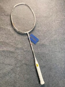 闲置转让全新新款经典框形尤尼克斯vtzf2白林丹超轻全碳纤维_阿里巴巴