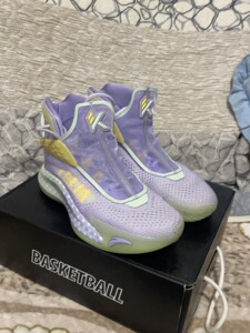 anta安踏 kt5 实战高帮 篮球鞋 男款淡紫,买了就穿了_阿里巴巴找货