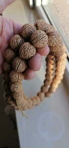 蚂蚁纹异型大桃核脖挂,边肚19 20左右,50颗,原皮原色