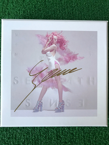 张靓颖 第七感 the seventh sense 亲笔签名