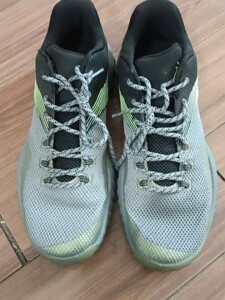 安踏男鞋篮球鞋汤普森中国行kt4要疯系列缓震透气耐磨低帮战靴