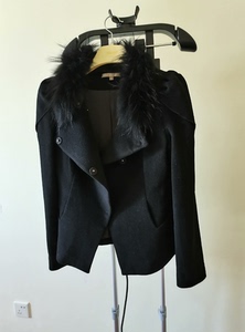 台家台绣羊毛外套，黑色，XL码，立体剪裁收腰显瘦版型，适合平