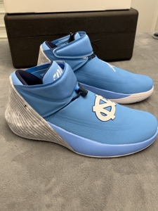 威少1 北卡大学pe 44.5全新无原盒 收藏品相!无试穿!