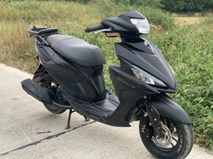 女装车雅马哈福喜as125cc,踏板车强劲有力,平稳舒适,车