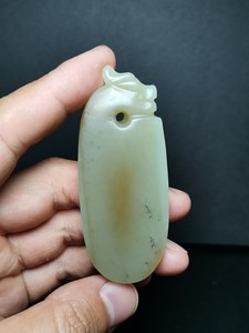 河磨玉手把件 黄白河磨玉手把件 河磨玉玉猪龙 黄白老玉玉猪龙