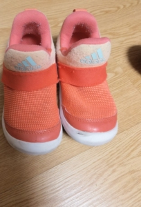 阿迪小海马鞋正品