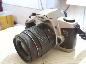 000人付款淘宝佳能eos500n,胶片时代性价比高,有代表性的一款单反相机