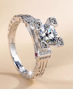 ido埃菲尔铁塔钻戒,原价9万8,一克拉的,婚没结成,转让了