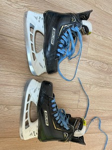 Bauer鲍尔2S 冰球鞋孩子穿小了