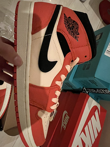 000人付款淘宝aj1 尼克斯 小白扣碎 mid 42这样比较帅a2500.