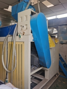 99成新 双螺杆流延机 拉伸膜机 挤出机 带模头 便宜处理