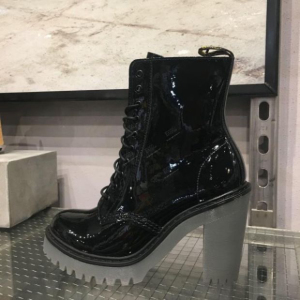 黑色漆皮高跟马丁鞋 mr martens高跟靴