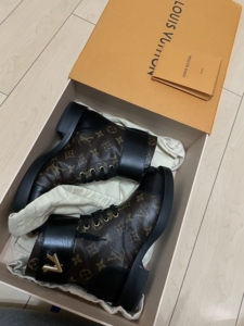 正品lv路易威登老花短靴女鞋 包装鞋盒都在