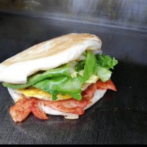 铁板烧饼里脊配方技术,在天津花2500学的,炒酱,辣酱,切肉