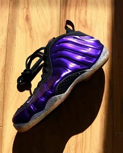 nike耐克 篮球鞋 电光紫喷