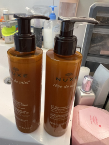 欧树槐花蜜特润卸妆凝胶200ml,2瓶一套,买回来开了一瓶