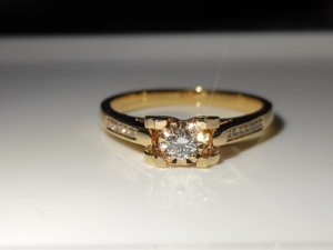 000人付款淘宝中国黄金钻戒回收钻石戒指 金伯利钻戒回收钻石戒指项链