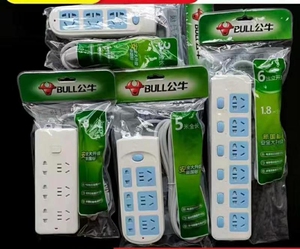 公牛牌接线板插座