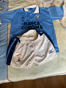 拉齐奥队队服,90年代拉齐奥老队服,短袖,上衣短裤一套齐全!