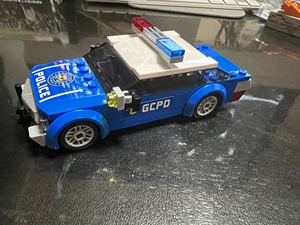 乐高76120,蝙蝠侠之谜语人大劫案.仅出哥谭市警车一辆.二