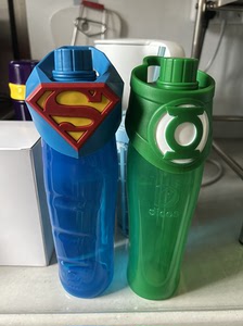 出德克士正义联盟杯子