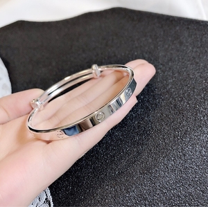 螺丝钉卡地亚手镯,足银990,面宽6mm,,克重25克左右!