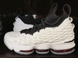 lebron詹姆斯lbj15黑白熊猫42码,试穿成色99新无