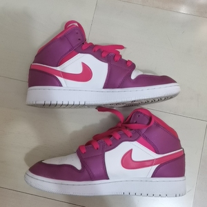 正品aj1情人节38白紫情人节air jordan 1 mi