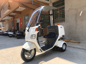 本田不倒翁带蓬三轮带棚不倒翁摩托车踏板车