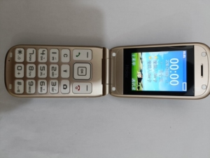 海尔老年翻盖手机