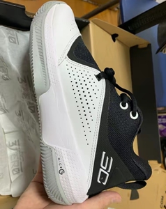 安德玛篮球鞋ua全新curry库里3c zero Ⅳ代 黑白