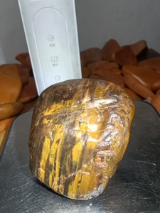 【黄蜡石原石天然江西赣江】黄蜡石原石天然江西赣江品牌,价格