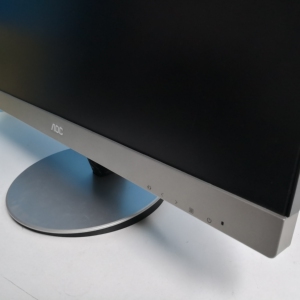 aoci2369银色23寸ips无边框液晶显示器,成色新效果