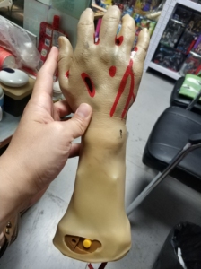 整蛊玩具 僵尸 丧尸 假肢 胳膊 断肢 残次处理玩具模型