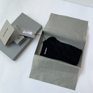 巴黎世家字母丝袜